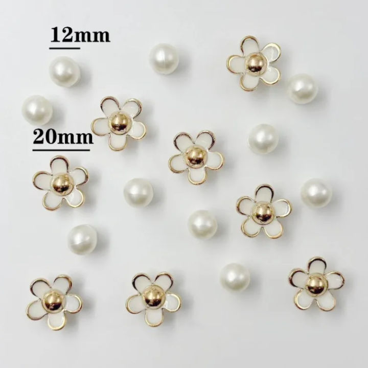 18PCS%20Fashion%20Shoe%20Charms%20Set%20Accessories%20Hole%20Shoe%20Buckle%20Summer%20Daisy%20Pearl%20White%20Flower%20DIY%20Shoes%20Decorations%20-%20Image%205