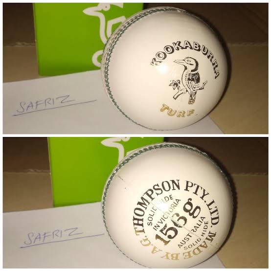 Cricket%20Ball%20Kookaburra%20(white)%20For%20Practice%20And%20Match%20All%20In%20One%20Ball.%204%20Part%20Ball%20-%20Image%205