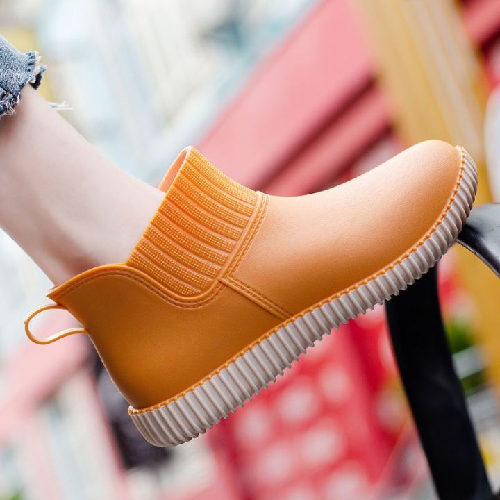 Fashion%20women's%20rain%20shoes,%20low%20top%20waterproof%20shoes,%20non-slip%20thick%20soled%20rain%20boots%20for%20women%20-%20Image%206
