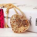 Elegant Vintage Heart Locket Pendant Necklace for Women & Girls – Gold Plated Hollow Carved Design – Photo Holder Gift Jewelry – Romantic Anniversary/Birthday Present. 