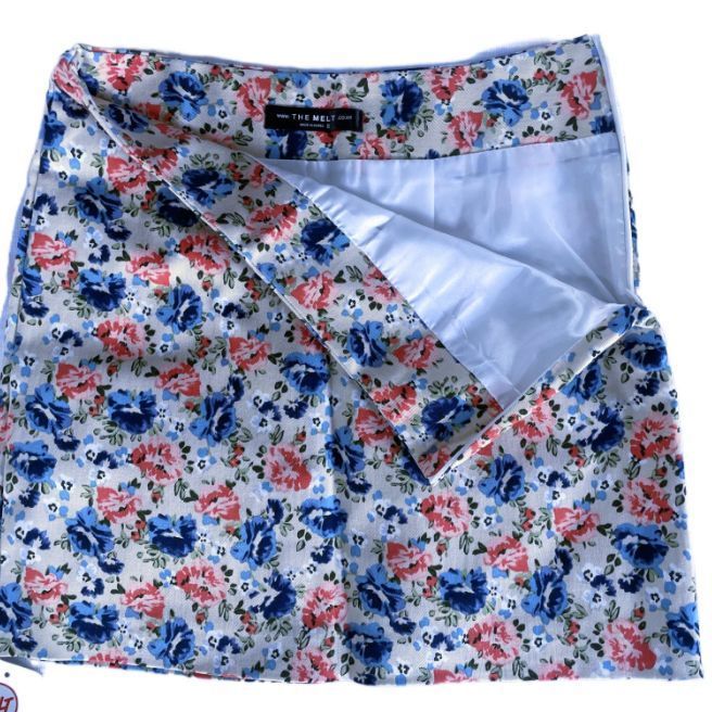 Women%20Trending%20Korean%20Style%20High%20Waist%20Floral%20Print%20Comfy%20Mini%20Skirts.%20-%20Image%203