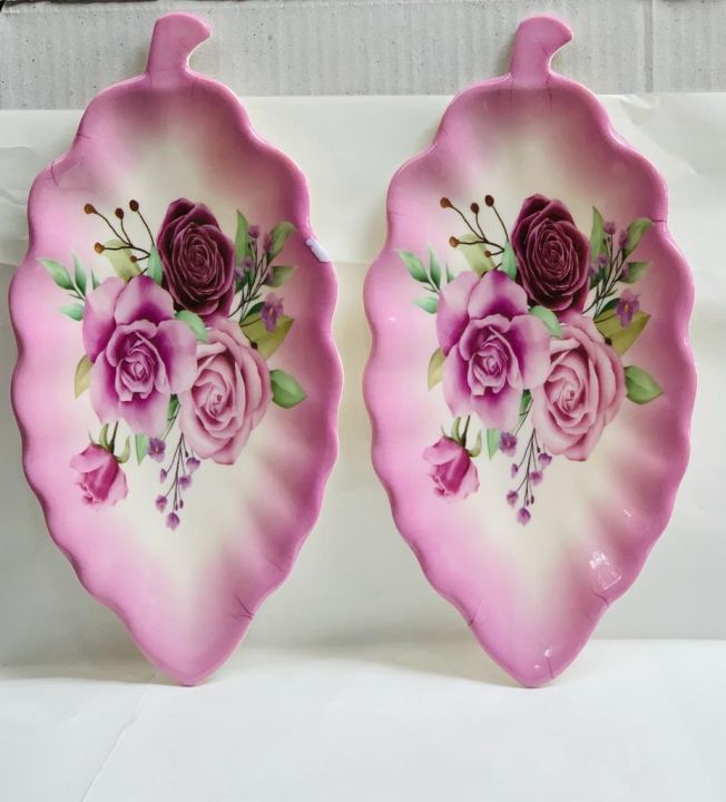 Pack%20of%204%20Melamine%20Leaf%20%F0%9F%8C%BF%20Tray%20For%20Serving%20Food%20and%20salad%20-%20Image%202