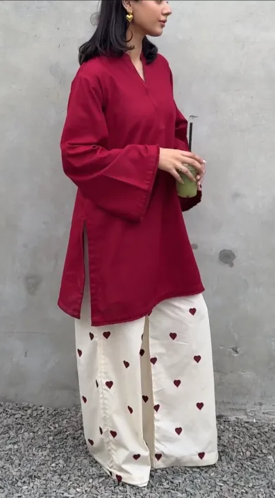 Paristaan%20%7CHeart%20Embroidered%20Flapper%202PCs%20Dress%20for%20Women%20%E2%80%93%20V-Neck%20Short%20Shirt%20with%20Side%20Pockets%20&%20Matching%20Trouser%20%E2%80%93%20Casual%20Summer%20Outfit%20For%20Women%20-%20Image%208