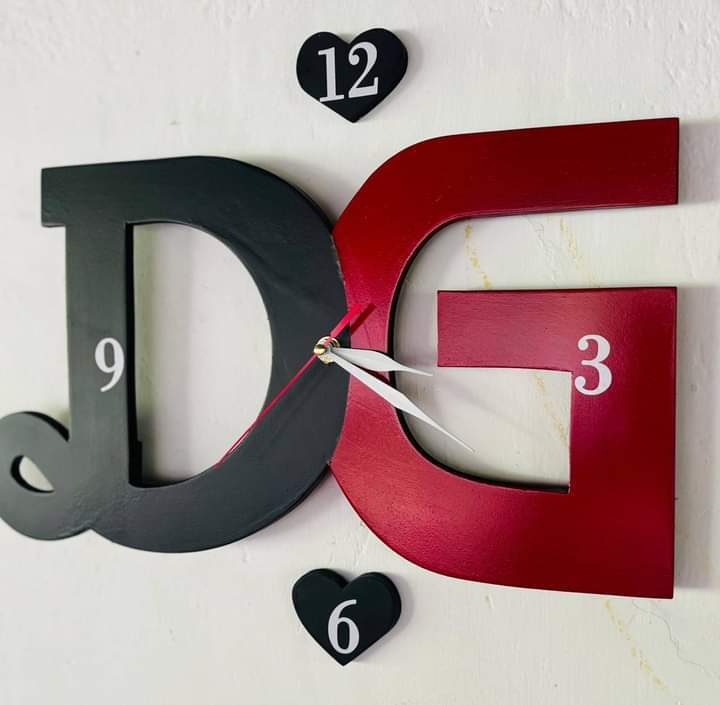 Wooden%20wall%20clock%20-%20Image%203