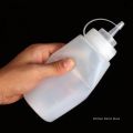 -nosed Squeeze Sauce Bottle Tomato Sauce Bottle Salad Dressing Squeeze Bottle Squeeze Bottles Kitchen Utensils Bottles.