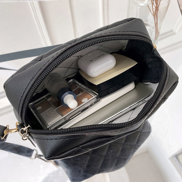 Tassel%20Shoulder%20Bag%20for%20Women%20Small%20Crossbody%20Messenger%20Bag%20with%20Embroidery%20Details,%20Perfect%20for%20Casual%20Outings,%20Work,%20or%20Travel%20-%20Image%204