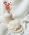 set of 3 (1 mini flowers vase +1 ovel tray +1 poney rose flower candle). 