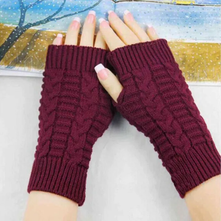 Winter%20Fingerless%20Gloves%20for%20Women,%20Computer%20Short%20Warm%20and%20Extended%20Korean%20Style%20Half-Finger%20Knitted%20Flat%20Gloves%20-%20Image%203