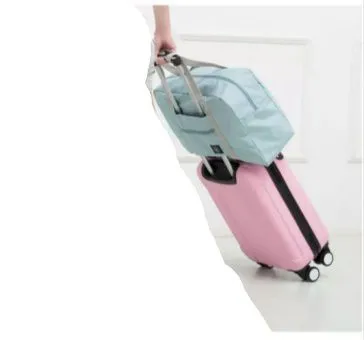 Foldable%20Travel%20Bag%20-%20Made%20in%20China%20-%20(Random%20Colours)%20-%20Image%206