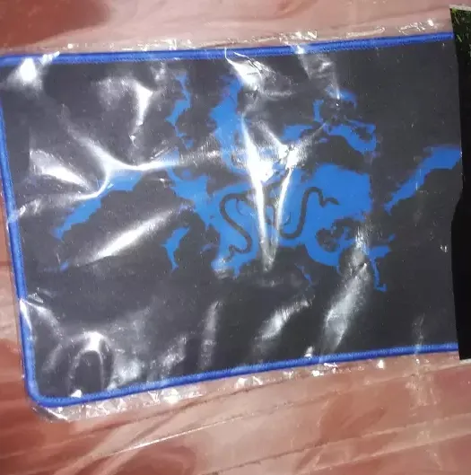 Razer%20Q3%20Mouse%20Pad%20High%20Quality%20-%20Image%204