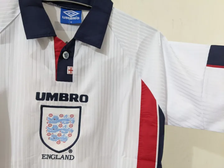 ENGLAND%201998%20HOME%20JERSEY%20RETRO%20EDITION%20-%20Image%203