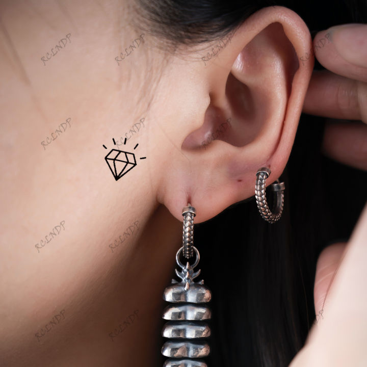 Waterproof%20Temporary%20Tattoo%20Sticker%20English%20Letter%20Star%20Moon%20Anchor%20Fly%20Bird%20Fake%20Tatto%20Flash%20Tatoo%20finger%20Tato%20for%20Girl%20Women%20-%20Image%204