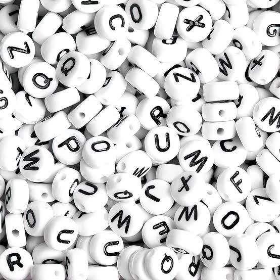 50/100/200%20pcs%20pack%20of%20English%20Alphabet%20Beads,7mm%20White%20and%20Mixed%20Color%20Acrylic%20Flat%20Round%20Spacer%20Beads%20English%20Alphabet%20Beads%20for%20Bracelets%20and%20For%20Jewelry%20Making%20DIY%20Handmade%20Accessories%20by%20Gift%20Jewels%20-%20Image%208