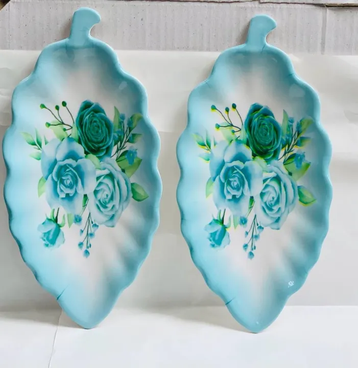 Pack%20of%204%20Melamine%20Leaf%20%F0%9F%8C%BF%20Tray%20For%20Serving%20Food%20and%20salad%20-%20Image%203