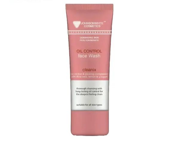 Johnson White Cosmetic - Oil Control Face Wash (100ml)