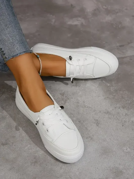 2024%20Spring/Summer%20Fashion%20New%20Mesh%20Shallow%20Mouth%20Casual,%20Comfortable%20and%20Breathable%20Round%20Toe%20Flat%20Walking%20Sports%20Shoes%20-%20Image%206