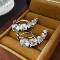 Unique Pearl Stud Earring Classic Charm Women's Jewelry New Fashion Exquisite Zircon Accessories Birthday and Christmas Gift. 