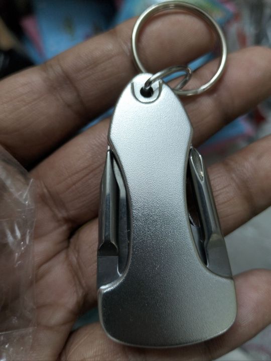 Multi-functional%20Keychain%20Outdoor%206-in-1%20Folding%20Mini%20Screwdriver%20Stainless%20Steel%20Tool%20%20with%20LED%20Keychain%20-%20Image%208