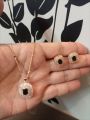 Jewellery Set. 
