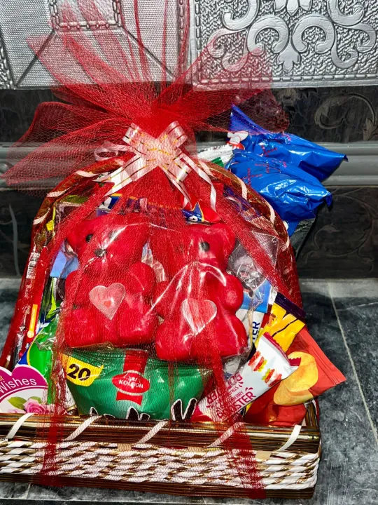 Gift%20hamper,%20best%20for%20all%20occasions%20-%20Image%202