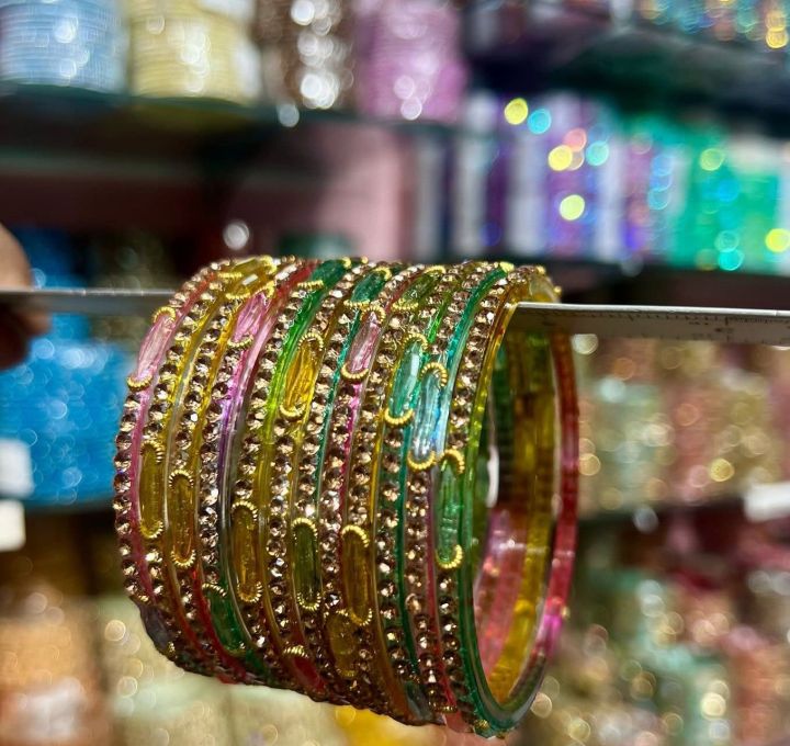 Women%E2%80%99s%20Glass%20Bangle%20Set%20%E2%80%93%20Indian%20Traditional%20Colorful%20Kacher%20Churi%20(ak%20box%20e%206%20Dozen%20thake%20%E0%A7%B31700)%20-%20Image%206