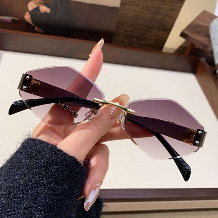 New%20Rice%20Nail%20Frameless%20Rhombus%20Sunglasses%20Men's%20Personalized%20Metal%20Frame%20Car%20Sunglasses%2090318%20-%20Image%202