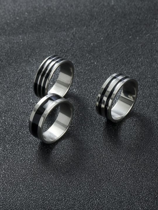 Silver%20And%20Black%20Stylish%20Finger%20Ring%20For%20Boys%20-%20Image%202
