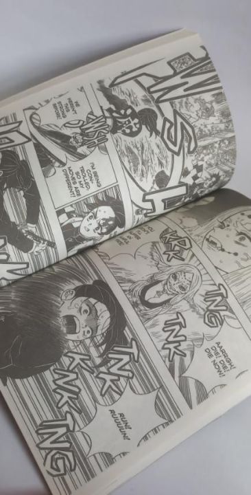 Demon%20Slayer:%20Kimetsu%20no%20Yaiba%20Volume%204%20-%20Image%203