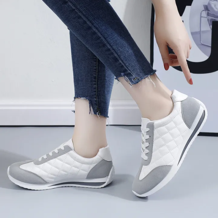 Spring%20Women's%20Sneakers%20Fashion%20Ladies%20Vulcanize%20Shoes%20Outdoor%20Running%20Walking%20Female%20Shoes%20Comfort%20Lightweight%20Sneakers%20Size%2041%20-%20Image%203