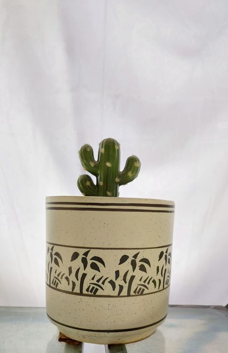 White%20Ceramic%20Pot%20-%20Image%205