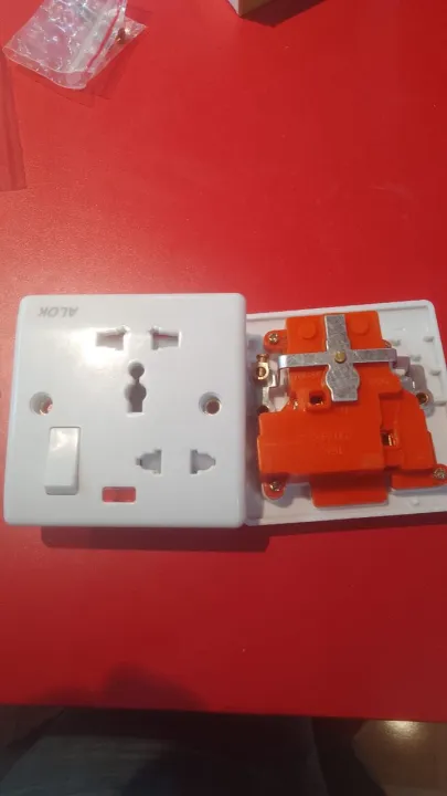 6%20Pin%20high%20quality%20socket%201200w%20-%20Image%203