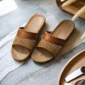 Men's Spring and Summer Home Slippers, Soft-Soled Indoor Breathable Slippers. 