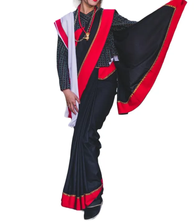 Newari%20Black%20Saree%20With%20Red%20Border%20For%20Women%20(%20Hakupatasi)%20-%20Image%203