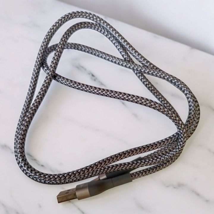 Ultra%20Durable%20USB%20Type-C%20Charging%20&%20Data%20Cable%20-%20Fast%20Charging%20cable%201000mm%20Braided%20Wire%20Extremely%20high%20quality%20wire%20-%20Image%204