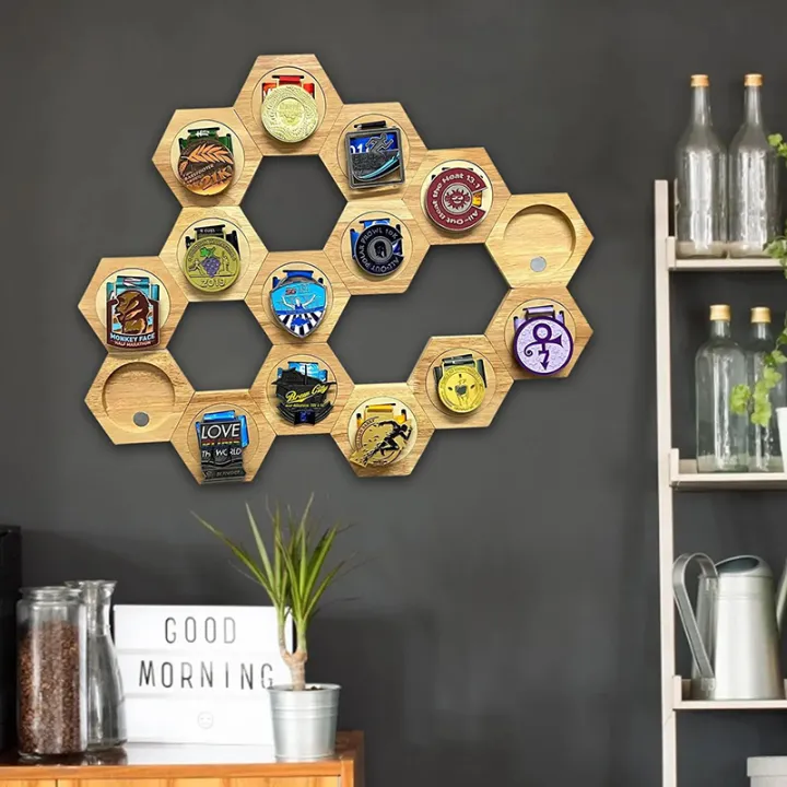 1/2/6Pcs%20Wooden%20Medal%20Display%20Stand%20Hexagonal%20Cellular%20Design%20Sports%20Award%20Storage%20Box%20Creative%20Wall%20Decor%20Home%20Decoration%20-%20Image%204