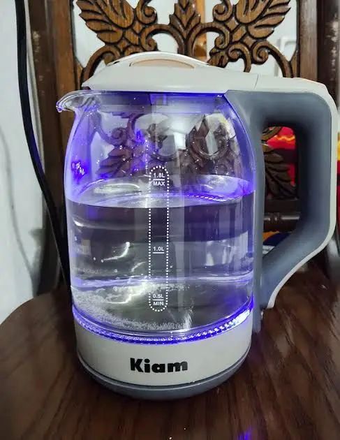 Kiam%20Electric%20Kettle%20(Glass)%20BL-002%20(1.8Ltr)%20-%20Image%203
