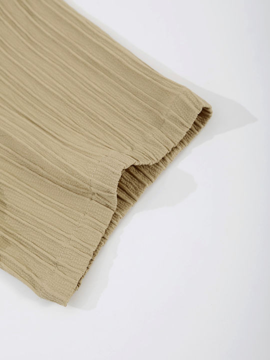 Men's%20Sophisticated%20Pleated%20Set%20Khaki%20Textured%20Cuban%20Collar%20Shirt%20&%20Elastic%20Waist%20Shorts%202%20Piece%20Commute%20Outfit%20-%20Image%206