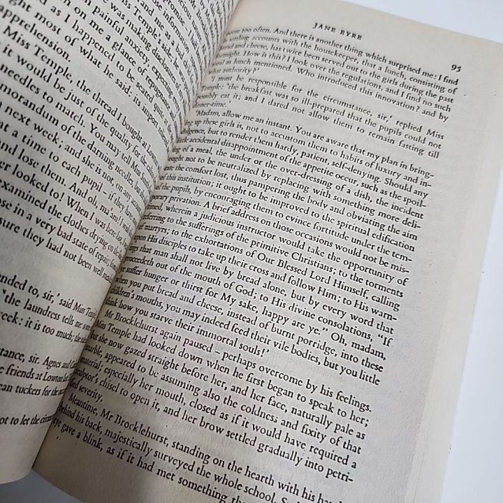 Jane%20Eyre%20(%20Penguin%20Classics%20)%20by%20Charlotte%20Bronte%20-%20Image%203