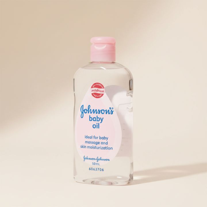 Johnsons Baby Care Oil Dermatologically Tested Care Mild Tear Free Formula Soft and Nourishing Formula