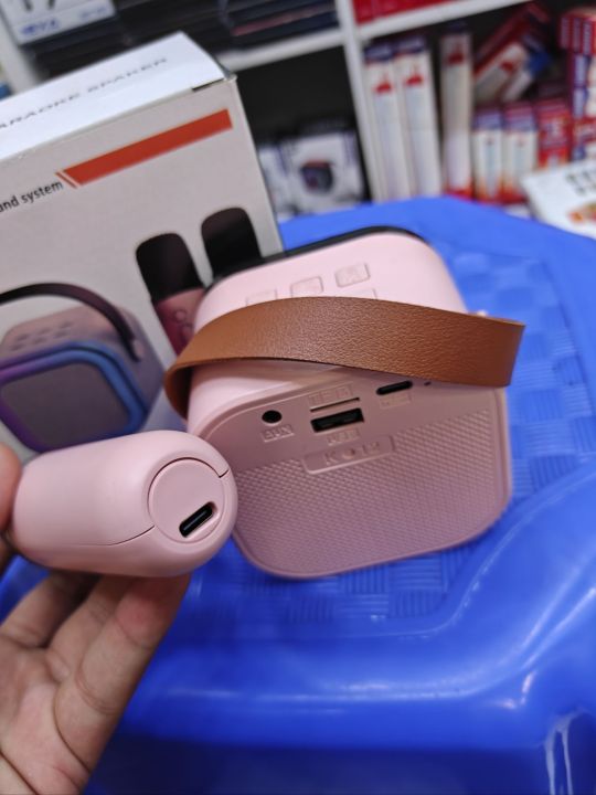 K12%20Colorful%20Karaoke%20Sound%20System%201%20Wireless%20Microphone%20Portable%20Bluetooth%20Speaker%20with%20Mic%20%7C%20Rechargeable%20Party%20Speaker%20-%20Image%207