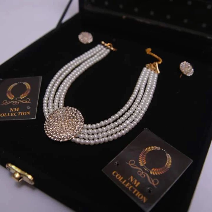 women's%20necklace%20set%20with%20beautiful%20Earrings%20limited%20stock%20-%20Image%204