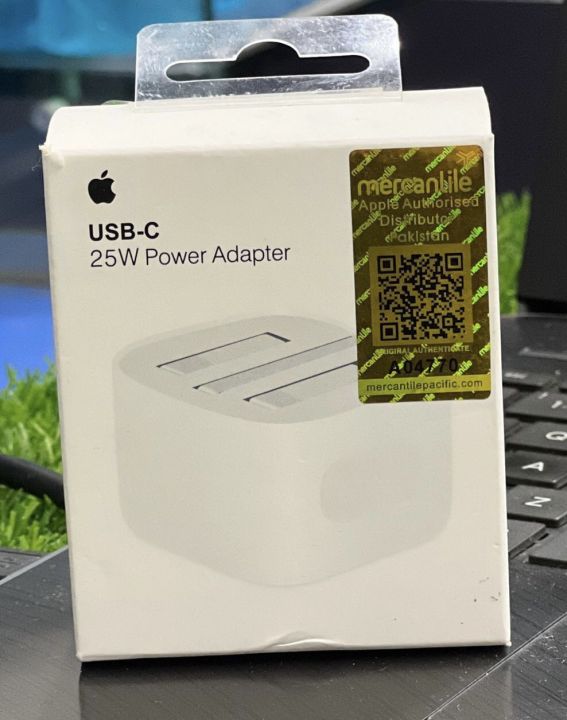 25W iphone USB-C PD Power Adapter Charger 3 Pin( UK Pin)