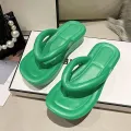 Lhfriday hot sale🎯Women's fashion kick shoes, high soles, beautiful work, thick and soft, comfortable to wear, not heavy feet, no girls.🎊There are 4 colors to choose the color tone to drive the skin, the foot is outstanding, not like anyone. click to.... 