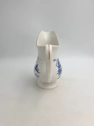 (H).%20VTG%20ROYAL%20WINTON%20FINE%20CERAMIC%20GIFTWARE%20JUG%20BLUE%20&%20WHITE%20WILLOW%20ORIENT%20PATTERN%20WITH%20GOLD%20ADGE%20TRIM%20-%20Image%206