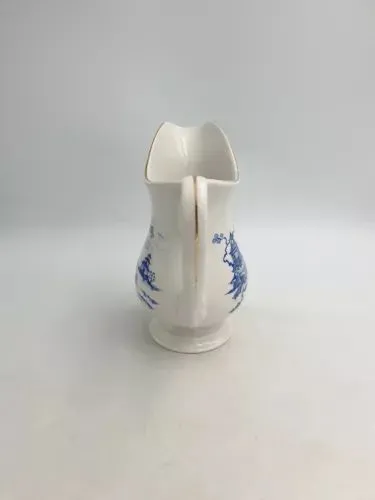 (H).%20VTG%20ROYAL%20WINTON%20FINE%20CERAMIC%20GIFTWARE%20JUG%20BLUE%20&%20WHITE%20WILLOW%20ORIENT%20PATTERN%20WITH%20GOLD%20ADGE%20TRIM%20-%20Image%206