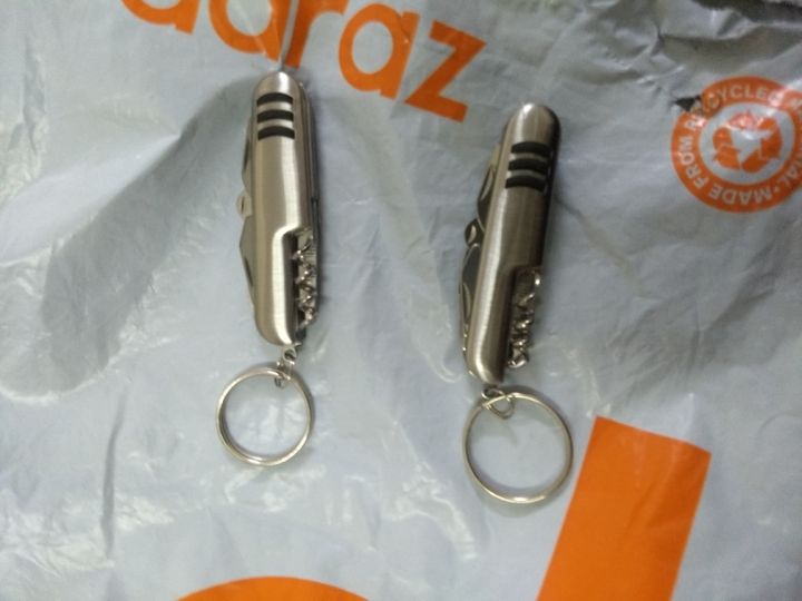 7%20ln%201%20matel%20key%20Chain%20Multi%20Functions%20Key%20Ring%20Premium%20Quality%20-%20Image%203