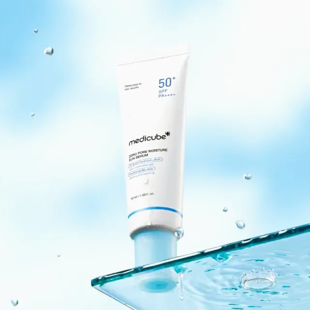 medicube%20Zero%20Pore%20Moisture%20Sun%20Serum%20SPF50+%20PA++++%2050ml%20-%20Image%202