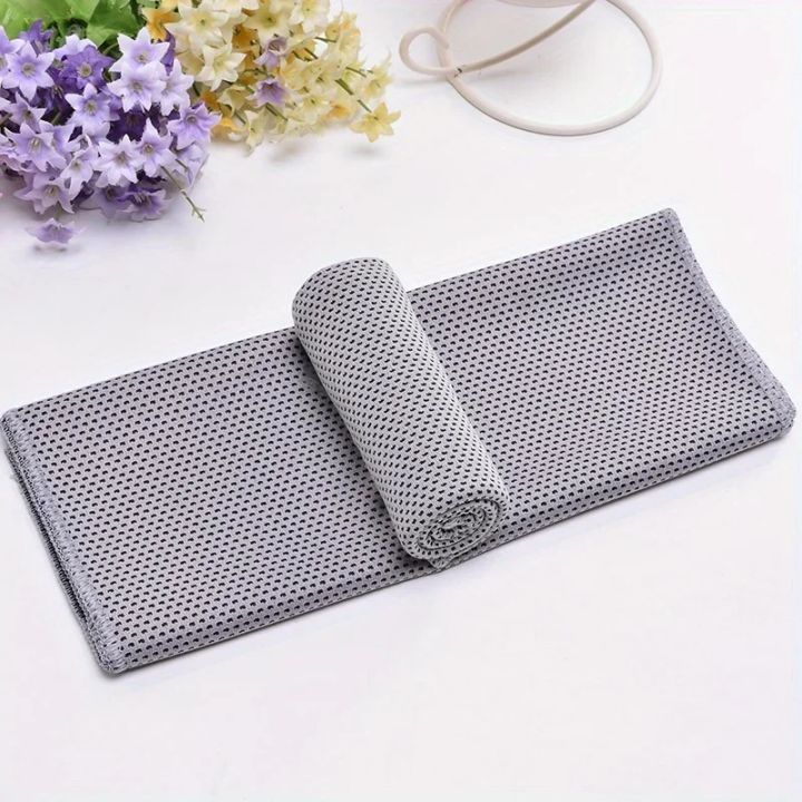1-10pcs%20Cooling%20Towel%20Instant%20Relief%20Microfiber%20Cool%20Towels%20Chilling%20Neck%20Wrap%20Ice%20Cold%20Rags%20Sports%20Fitness%20Camping%20Hiking%20-%20Image%203