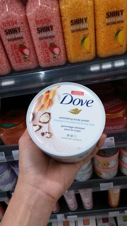 Dove%20Exfoliating%20Body%20Scrub%20%7C%20Crushed%20Macadamia%20and%20Rice%20Milk%20-%20Image%202