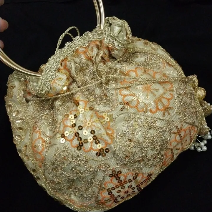 latest%20potli%20pouch%20purse%20clutch%20bag%20with%20round%20metal%20handle%20-%20Image%206